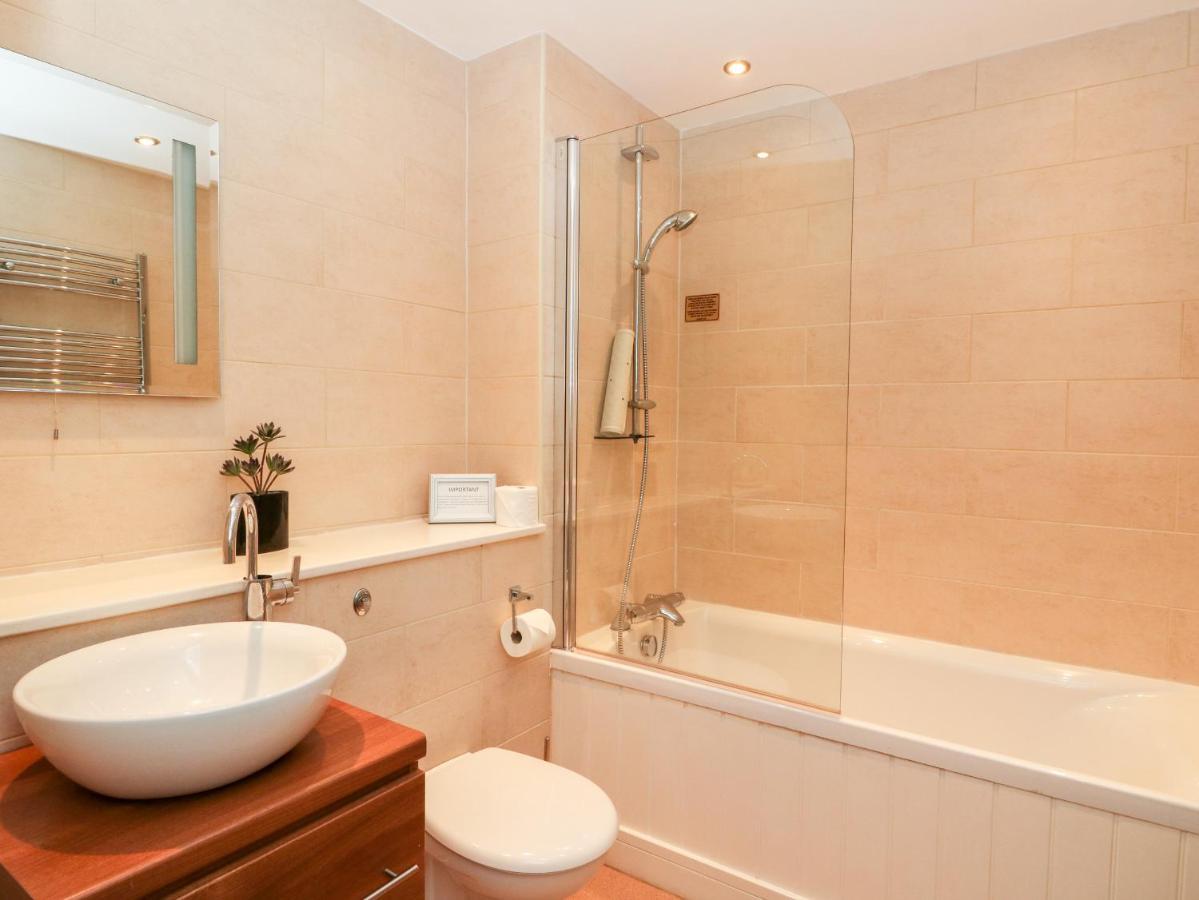 Waterfall Apartment Инвернес Екстериор снимка